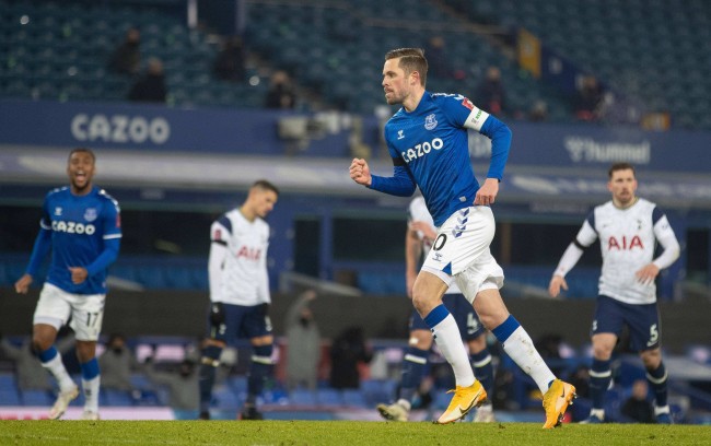 这场比赛的 这场比赛的