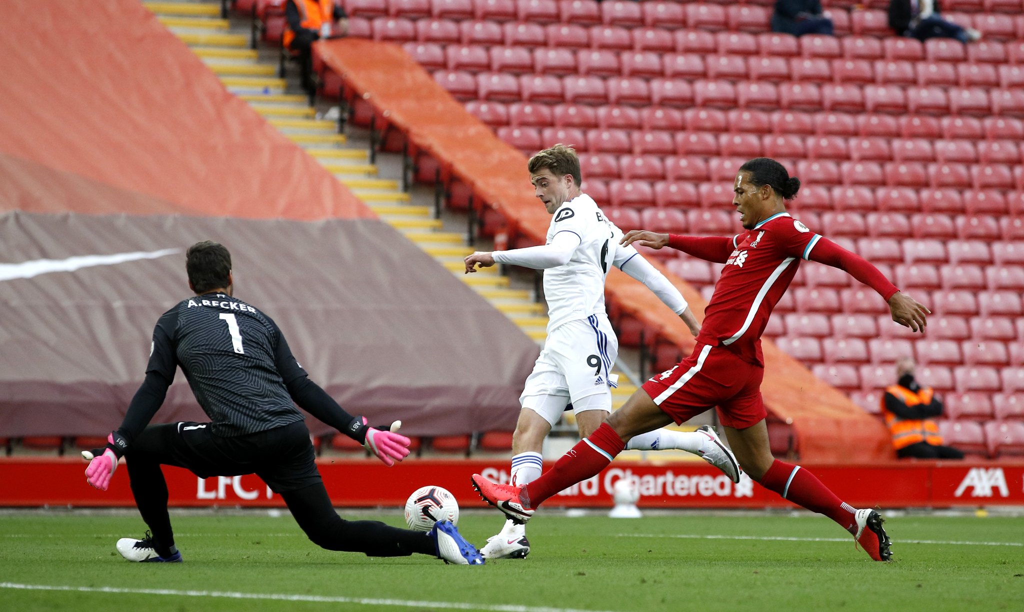 使赛车在高 使赛车在高